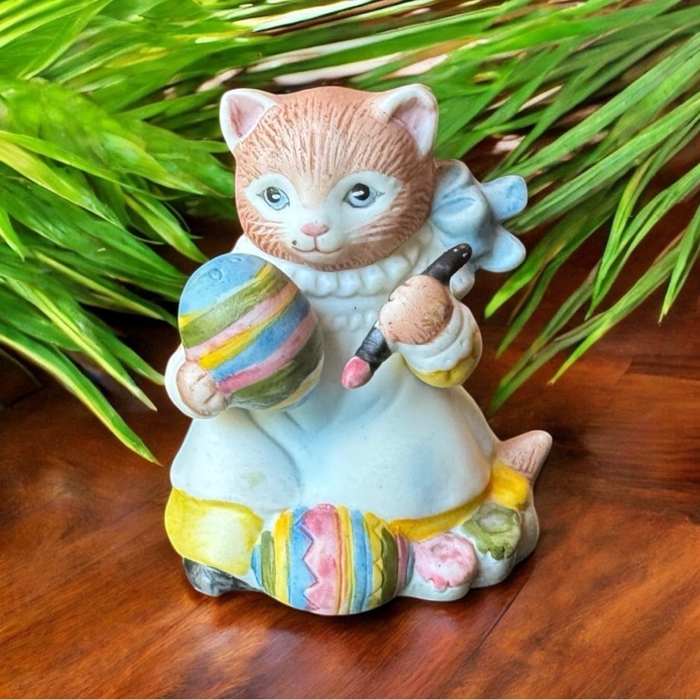 VINTAGE 1985 Kitty Cucumber Figurine “Ginger” by B. Shackman for Schmid - Easter